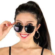 Load image into Gallery viewer, Sunglasses (FREE shipping)